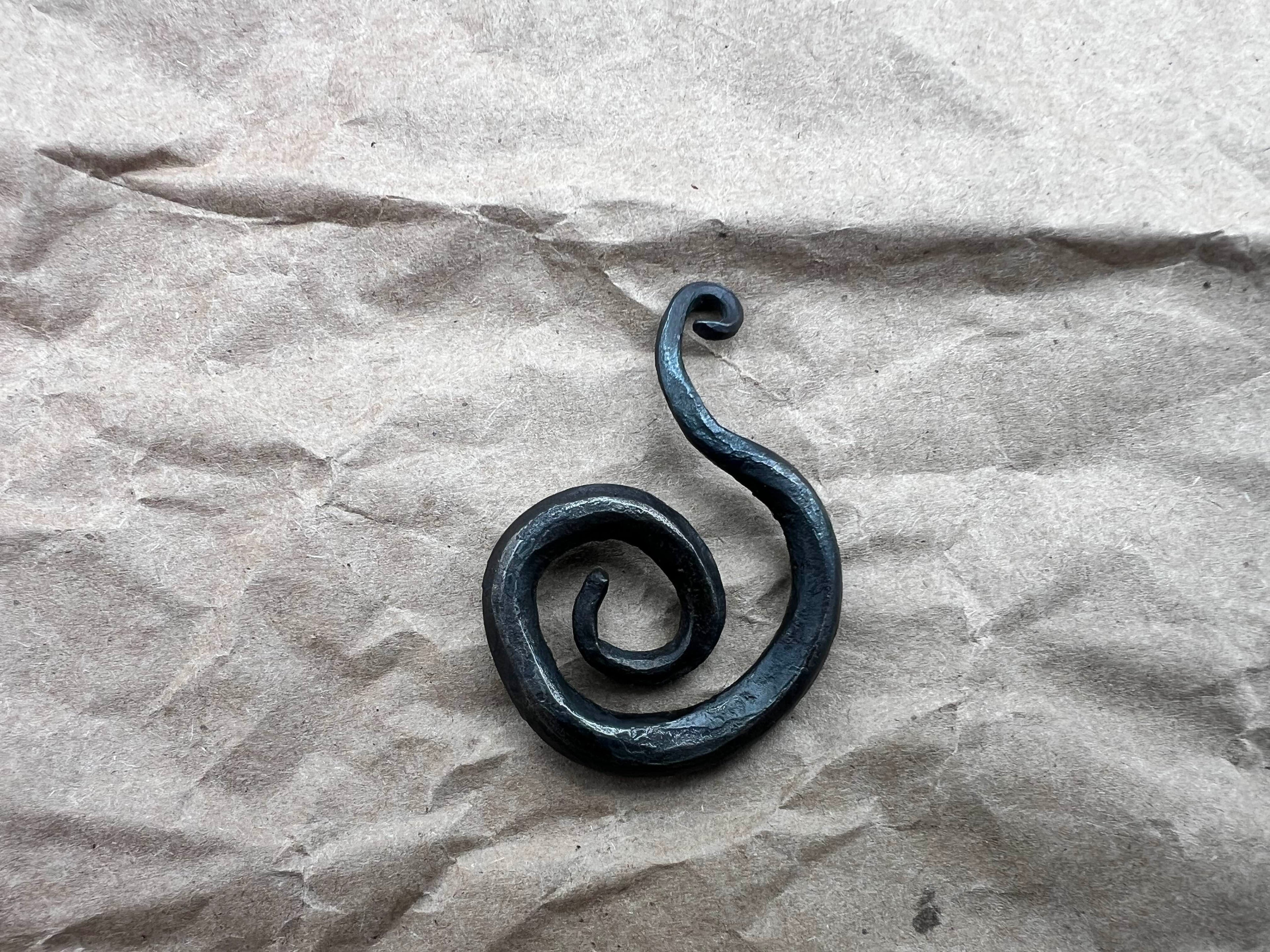 Swirl Pendant / Ornament